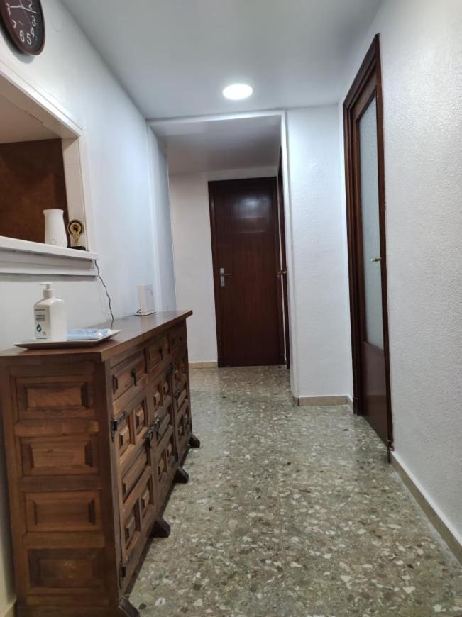 35-3- Комната В Квартире Для Семьи От 1 До 4 Человек В Центре Аликанте Alicante Kültér fotó